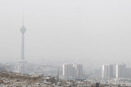 آسمان تهران همچنان غبارآلود | پیش بینی بارش باران و کاهش دما از چهارشنبه