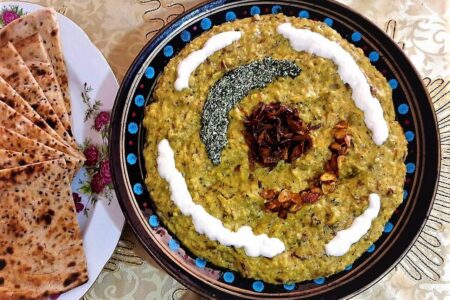 طرز تهیه آش بادمجان به روش سنتی ملایری