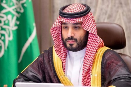 بن سلمان: حملات به خاک ایران را محکوم می کنیم