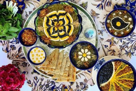 طرز تهیه آش هفت قلم اصفهانی