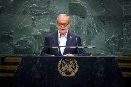 فیلم سخنرانی پزشکیان در سازمان ملل | ایران از صلح و ثبات استقبال می کند | دنبال سلاح هسته ای نیستیم | حمایت از صلح ارمنستان و آذربایجان | امیدواری نسبت به توافق روسیه و اوکراین و پایان جنگ | محکومیت اقدامات اسرائیل در حمله به ایران و قطر و نسل کشی در غزه