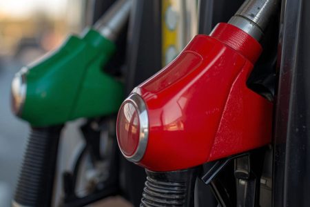 آغاز عرضه بنزین ۵ هزار تومانی در پمپ بنزین های ایران