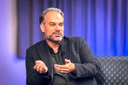 مردم به پزشکیان رای داده اند که فیلترینگ جمع شود | کاش ایستادگی در مقابل قانون حجاب را در موارد دیگر هم می دیدیم | پزشکیان بودجه برخی نهادها را حذف کند